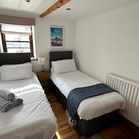Sail Loft Lookout - Modern Harbourside Apartment With Character Features - 101 Penzance Exterior foto